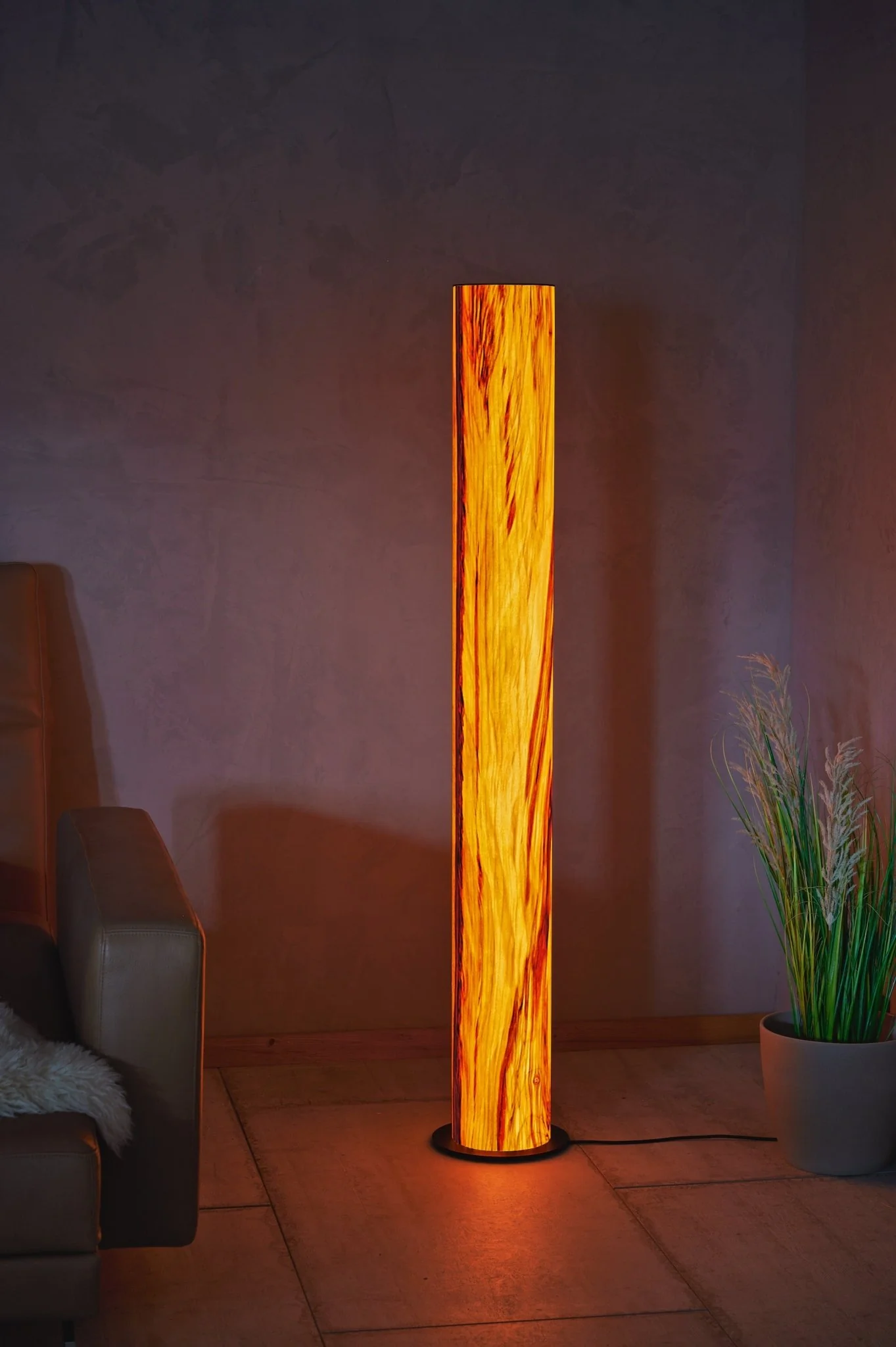 Lucerna Stehlampe Nussbaum satin