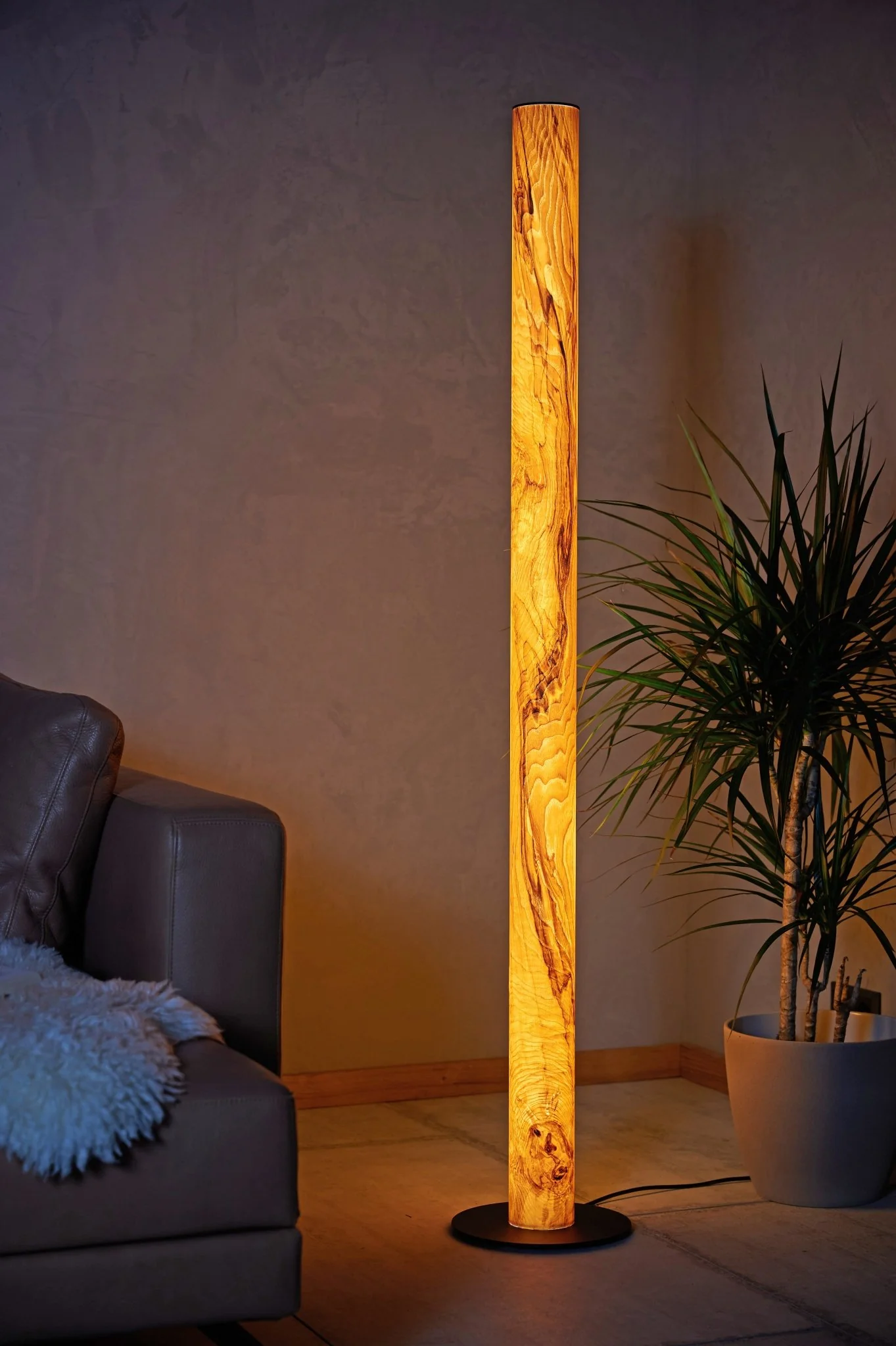 Gracia Stehlampe Olivesche Maser - ohne Stab