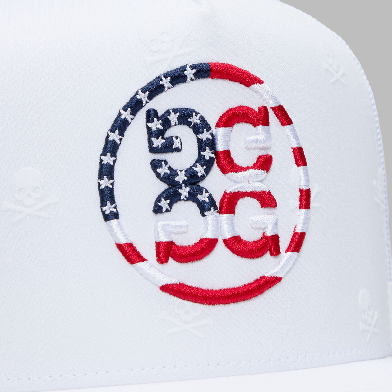 SKULLS & STRIPES TALL TRUCKER HAT