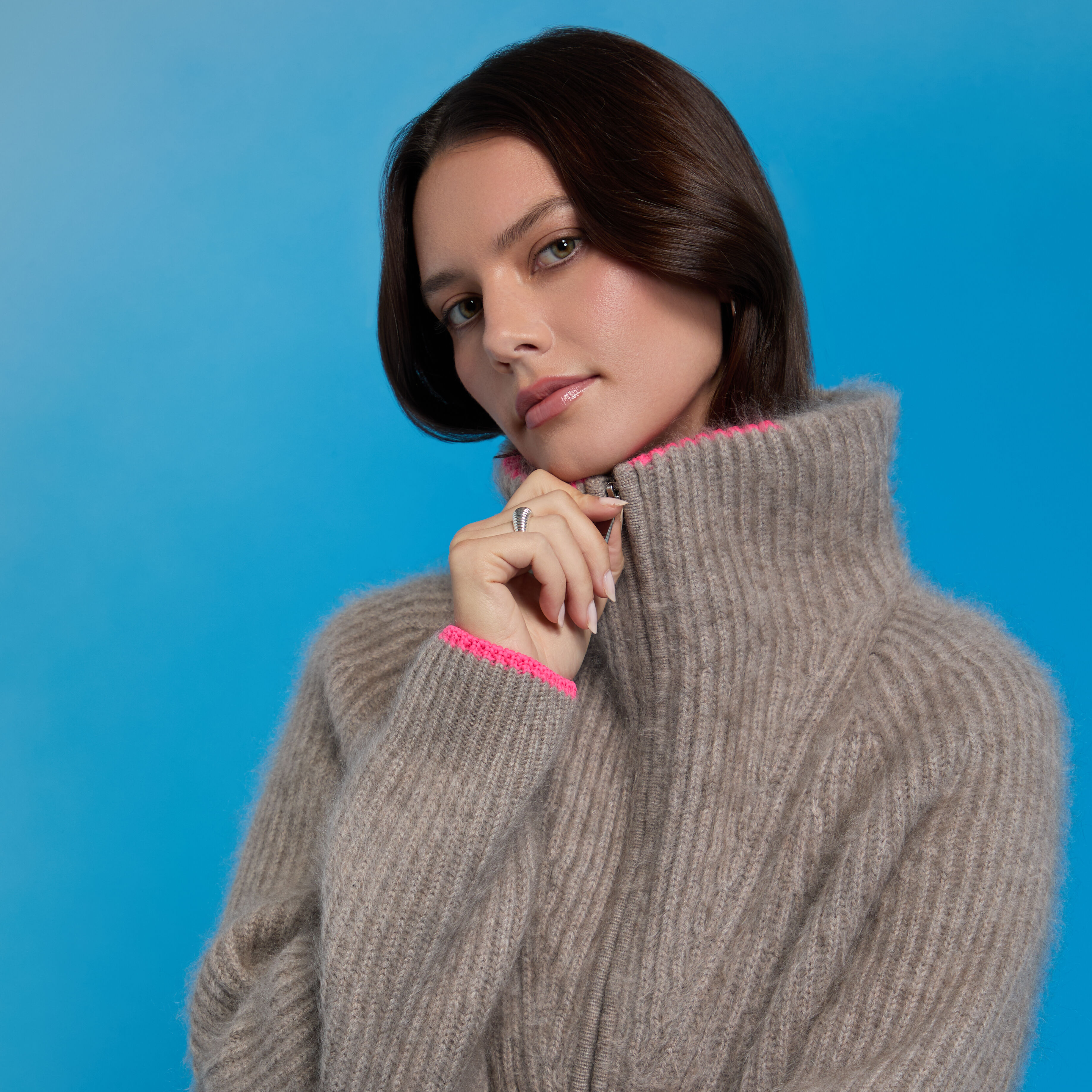 FUNNEL NECK BRUSHED CASHMERE FULL ZIP SWEATER