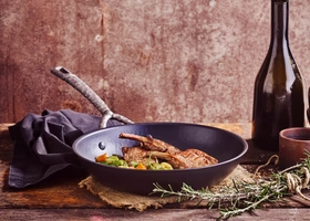 Gusseisenpfannen, roh