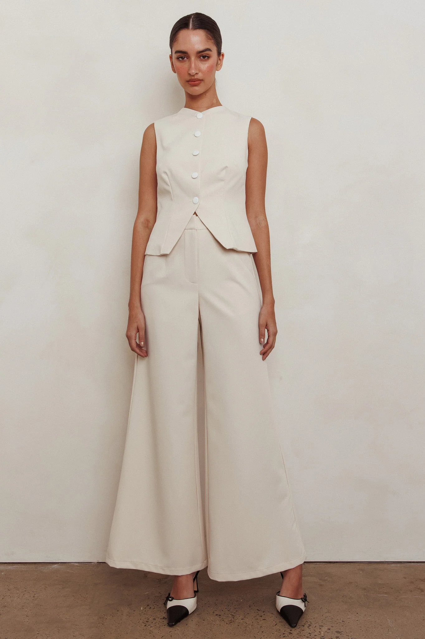 Consideration Wide Leg Pant Beige