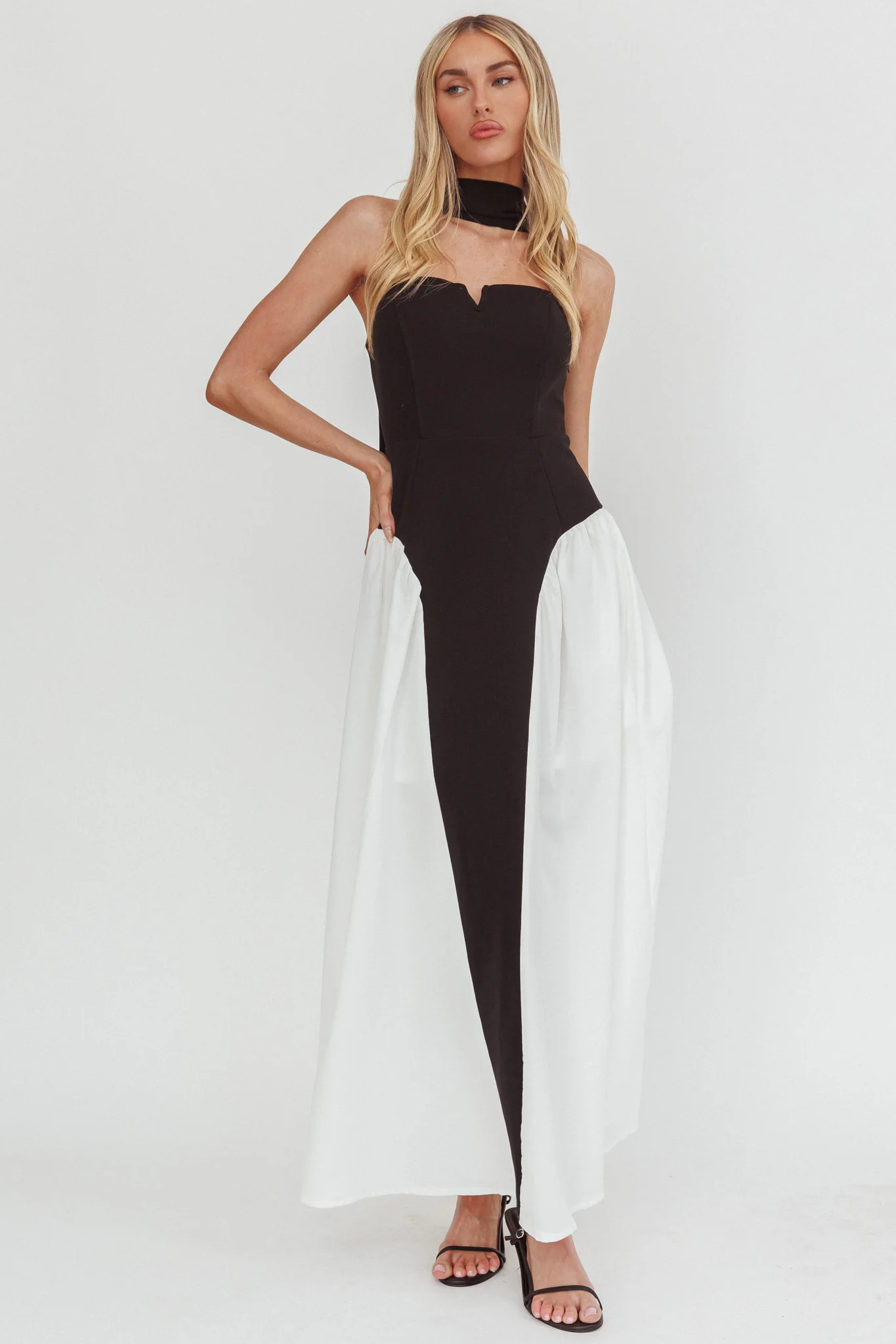 Lennix Strapless Scarf  Maxi Dress Black/White