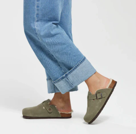 Billie Clogs - Sheepskin Ugg Boots