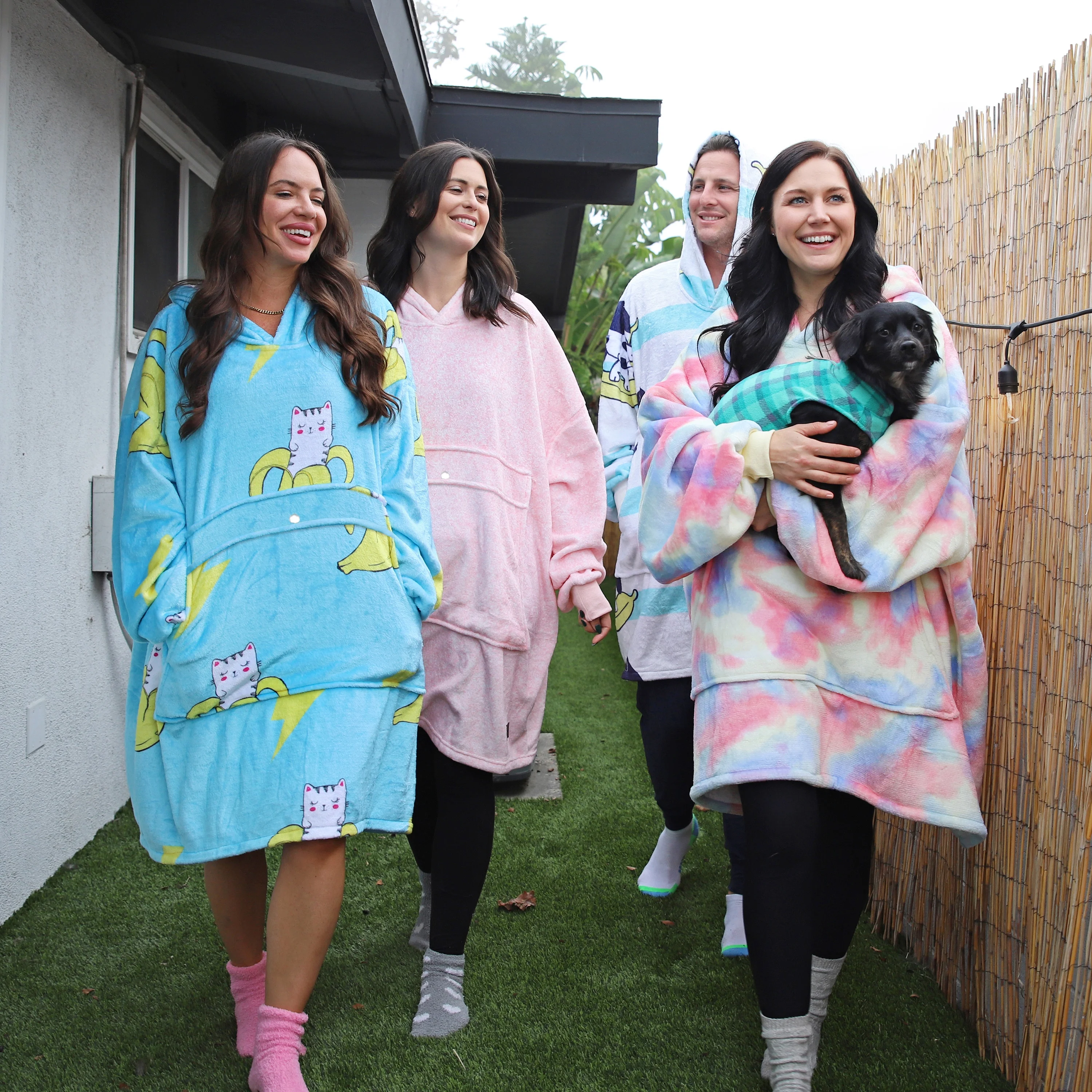 Catalonia Comfy Big Sweater Hooded Blanket Sweatshirt, Super Soft Warm Fleece Pullover for Adults, Blue