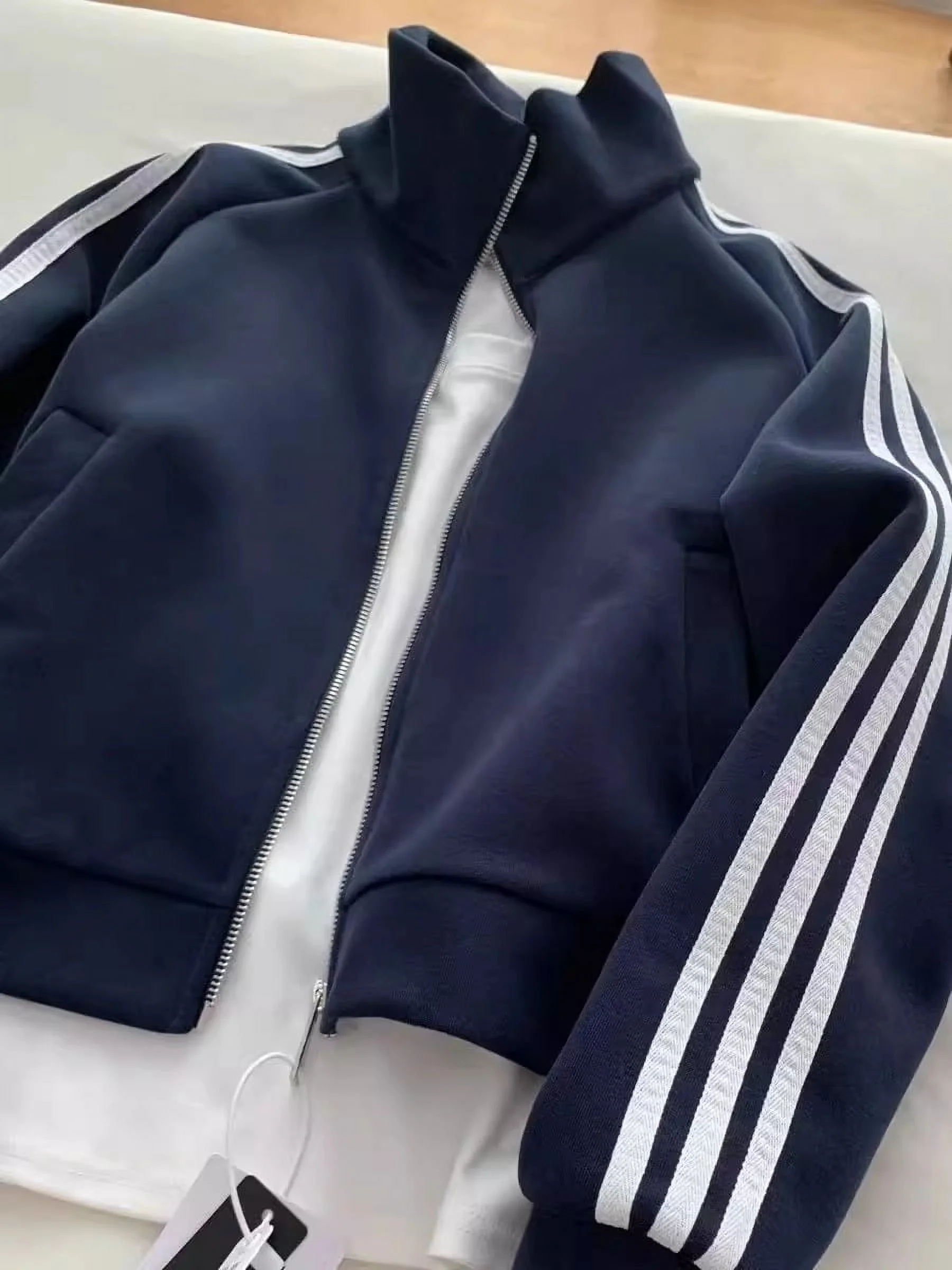 Three-stripe sports sweatshirt jacket