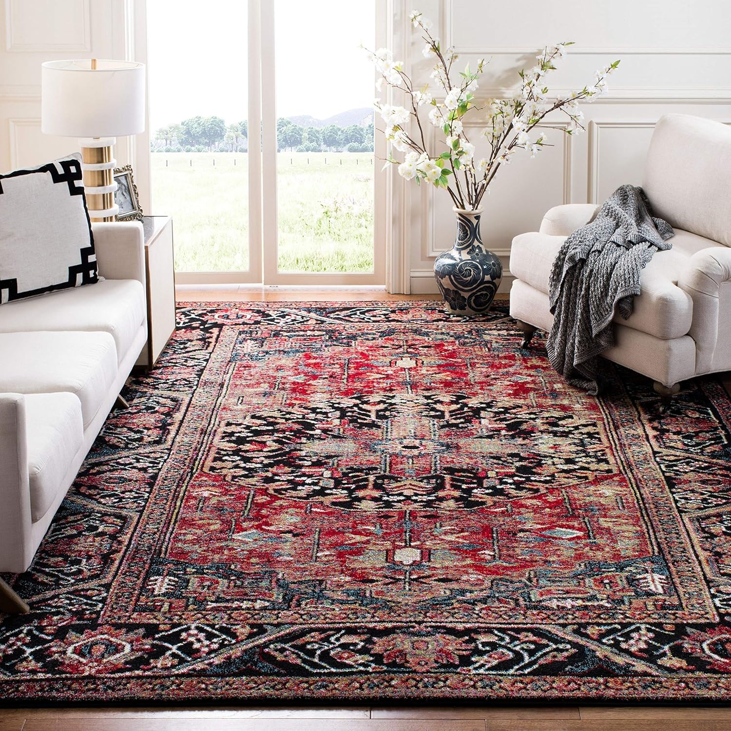 SAFAVIEH Vintage Hamadan Collection Area Rug - 9' x 12', Red & Multi, Oriental Traditional Persian Design, Non-Shedding & Easy Care, Ideal for High Traffic Areas in Living Room, Bedroom (VTH215A)