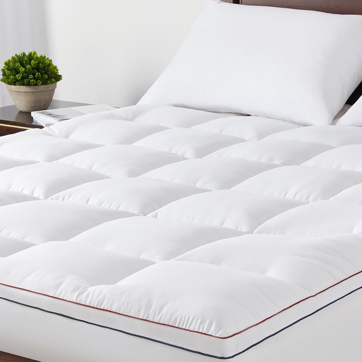 Mattress Topper King - Pillow Top Mattress Topper Pad Extra Thick Cover with Deep Pocket - Mattress Topper for back pain - Overfilled 3D Snow Down Alternative Plush Mattress Topper (King,White)