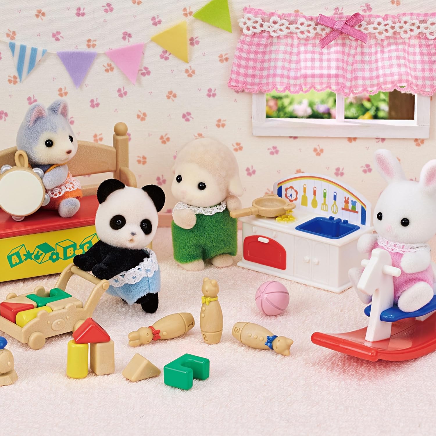 Calico Critters Baby's Toy Box - Includes Snow Rabbit and Panda Babies
