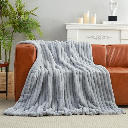 Amélie Home Soft Faux Fur Throw Blanket for Couch, Warm Luxurious Faux Rabbit Fur Striped Throw Blanket, Cozy Fluffy Plush Fur Blanket for Sofa Chair Bed Living Room, Light Grey, 50