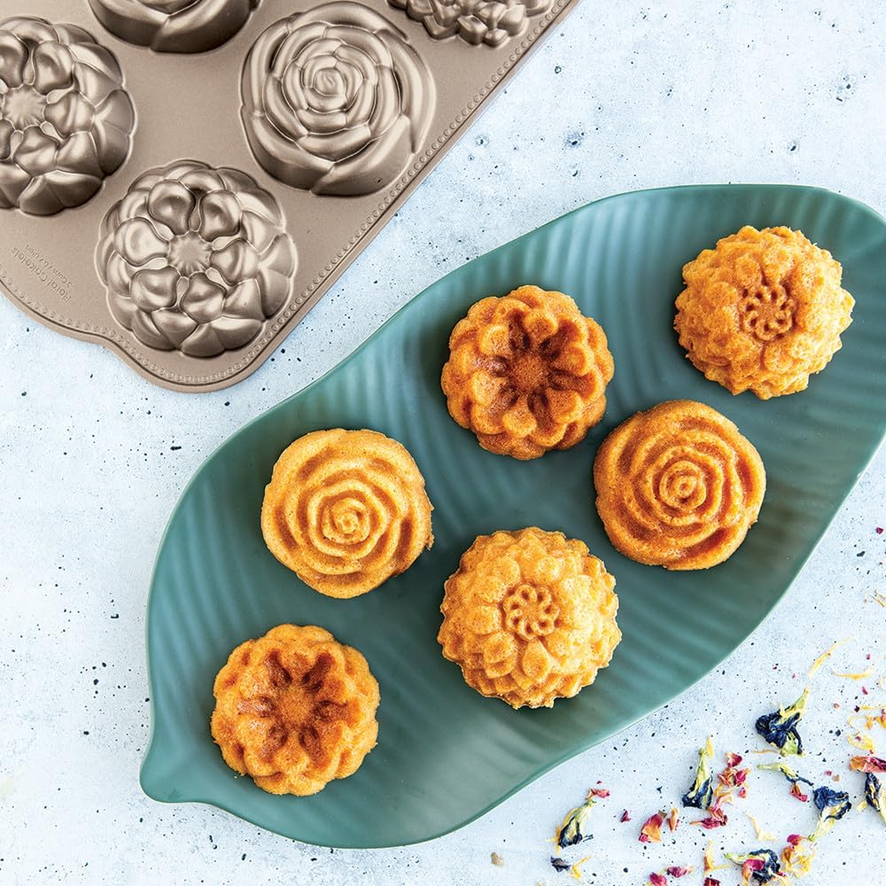 Nordic Ware Floral Cakelet