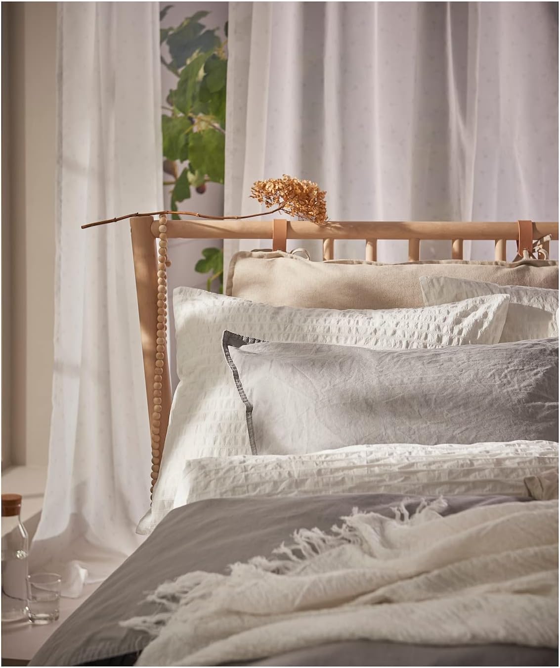 Ikea Ofelia VASS Duvet Cover and Pillowcases, King, White