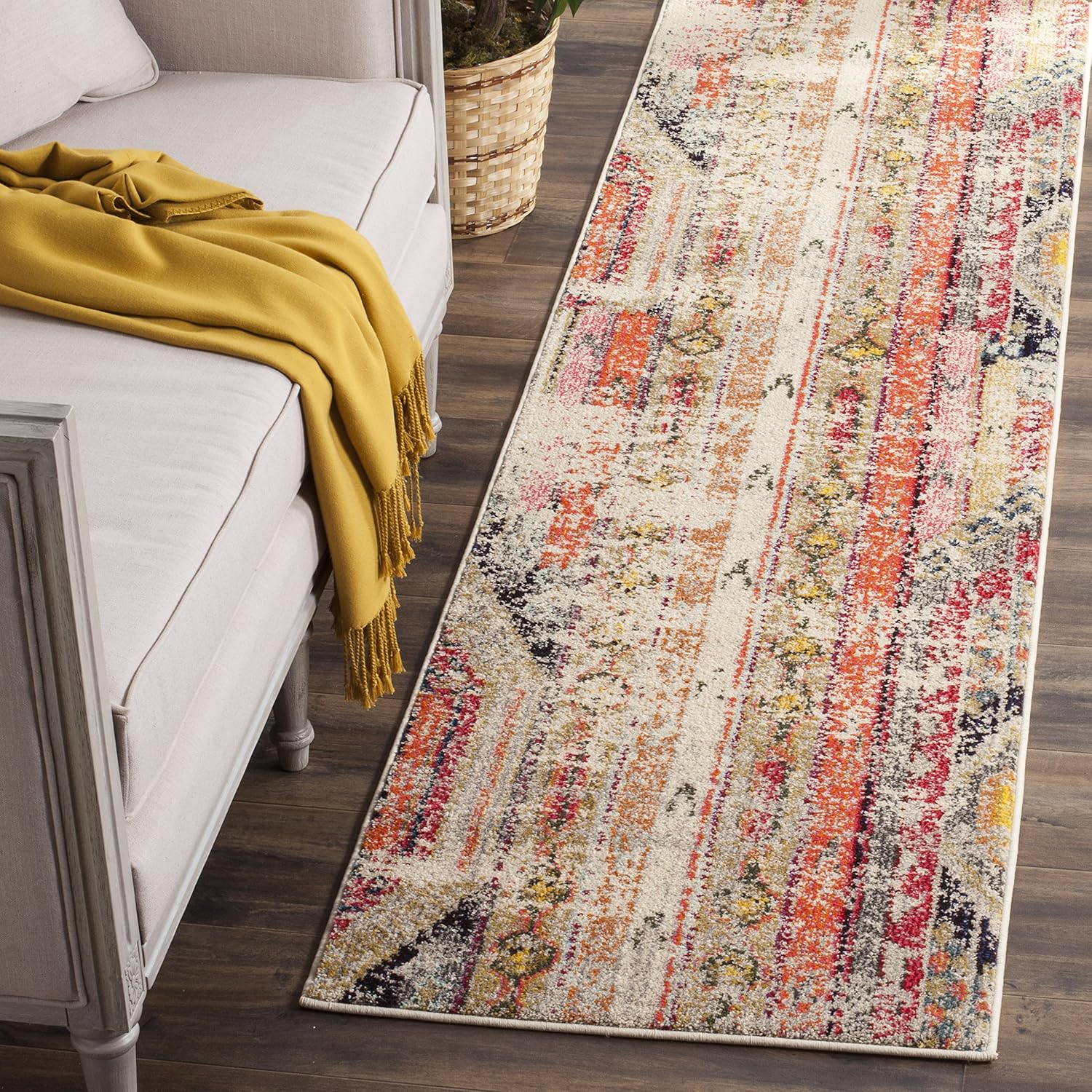 SAFAVIEH Monaco Collection Runner Rug - 2'2