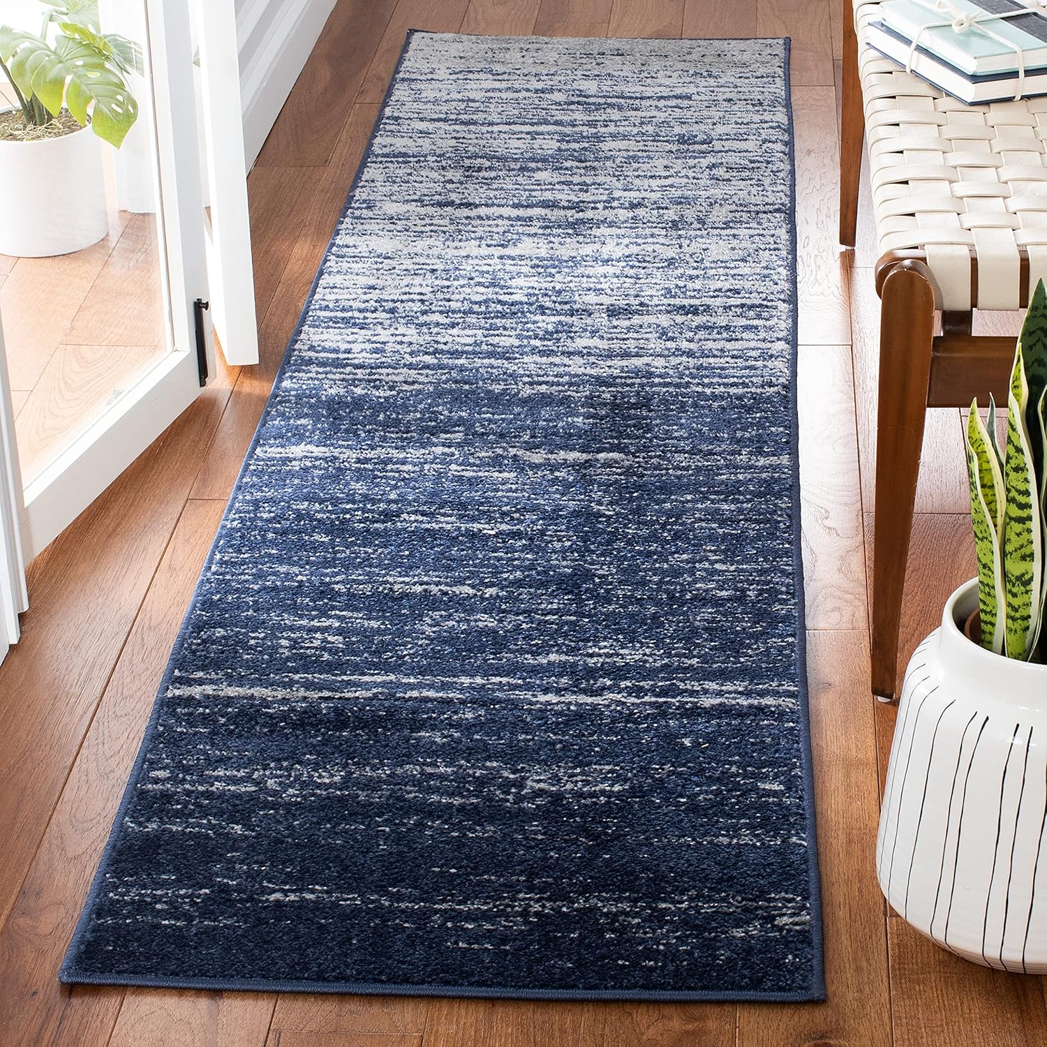 SAFAVIEH Adirondack Collection Runner Rug - 2'6