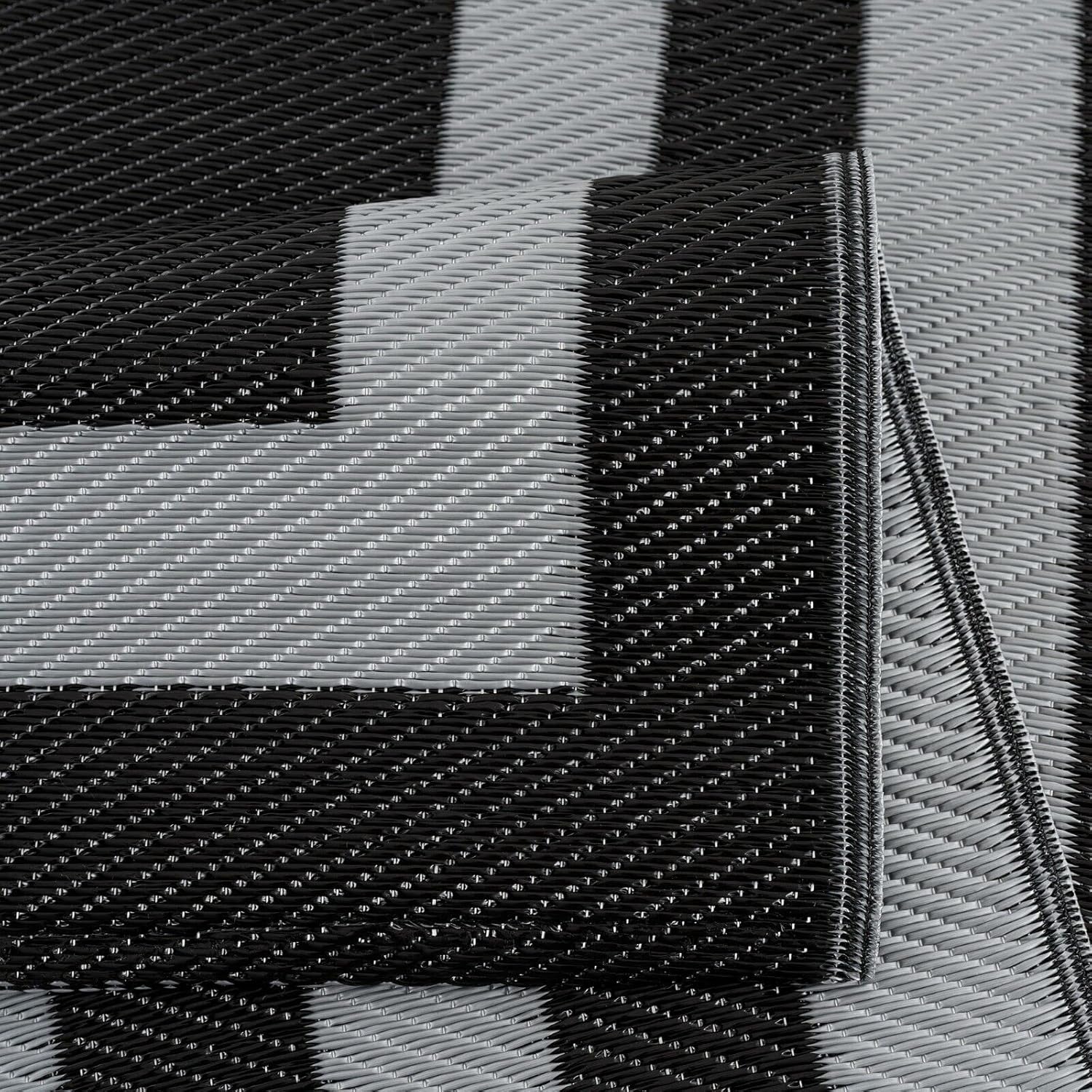 Outdoor Rug - Crease-Free Recycled Plastic Floor Mat for Patio, Camping, Beach, Balcony, Porch, Deck - Weather, Water, Stain, Lightweight, Fade and UV Resistant - Paris- Black & Gray (6'x9')