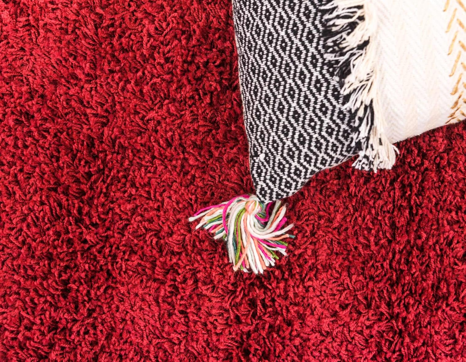 Unique Loom Solid Shag Collection Area Rug (8' x 10' Rectangle, Cherry Red)