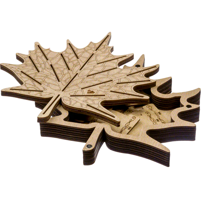 Box for handicraft + 21 bobbins 