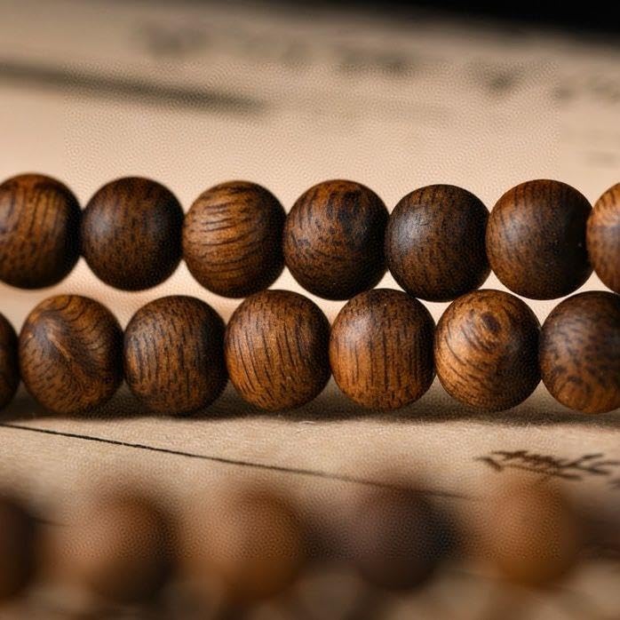 Fusen Red Clay Agarwood 6mm x 108 Beads Aged Material with Sweet Incense Aroma Mellow and Rich Incense Fragrance Buddhist Prayer Beads