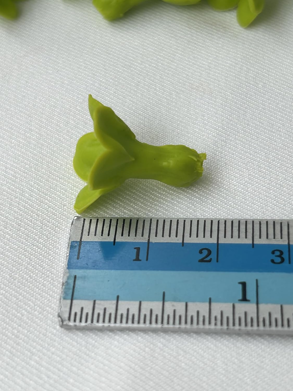 100 PCS Green Pakalana (Cowslip Creeper) Clay Beads (02) for Jewelry Making DIY Craft Supplies