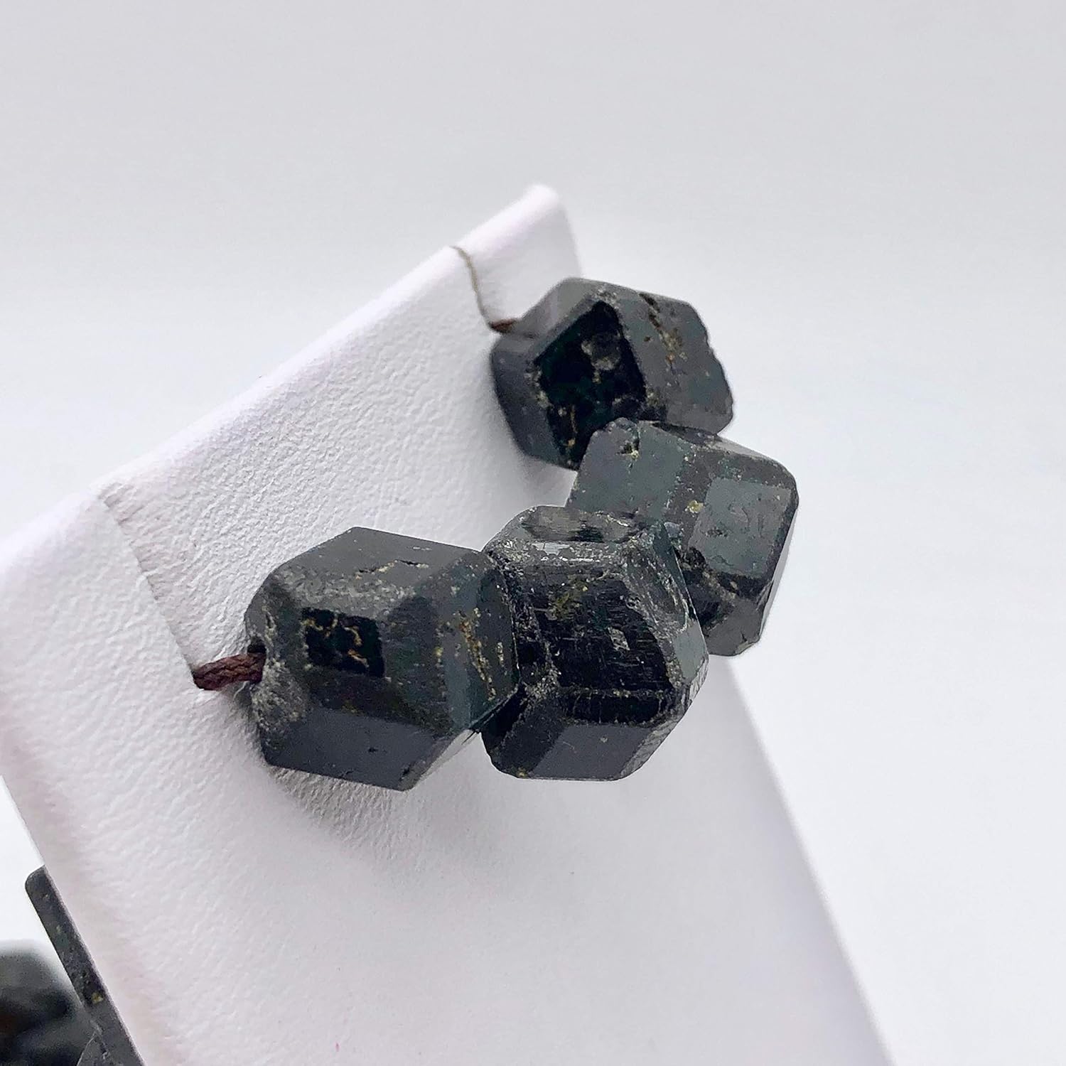 Natural Garnet 12-Sided Crystal Bead 14.5