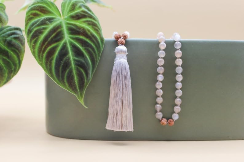 Natural gray Moonstone, rudraksh 8mm 108 Mala Beads, Spiritual, Meditation Beads, Reiki, Japa Mala, Buddhist Prayer Beads, Yoga Bracelet, healing beads LKMALA-RRGU-3765