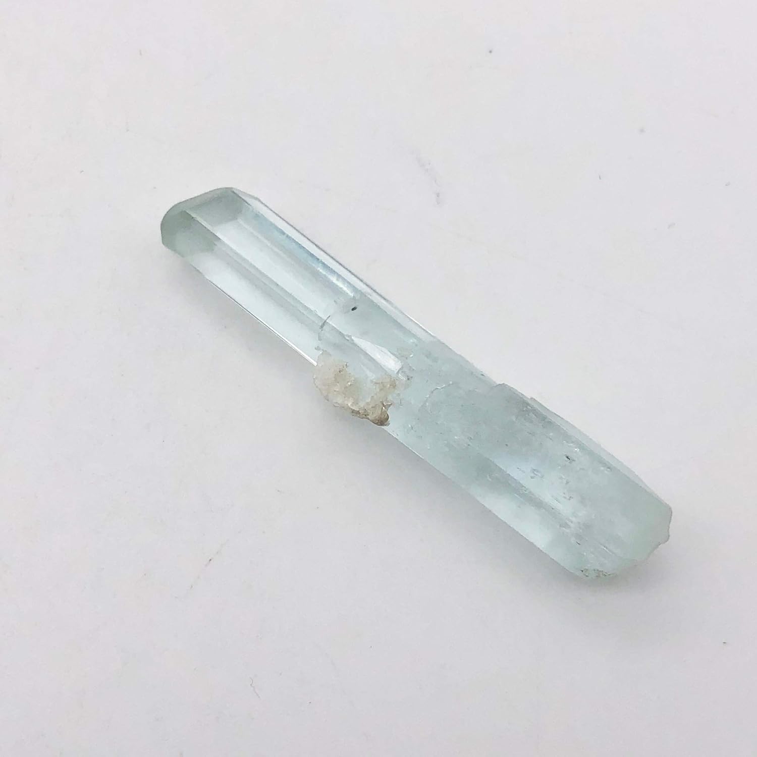 One Rare Natural Aquamarine Crystal | 46x9x10mm | 31.595cts | Sky Blue |