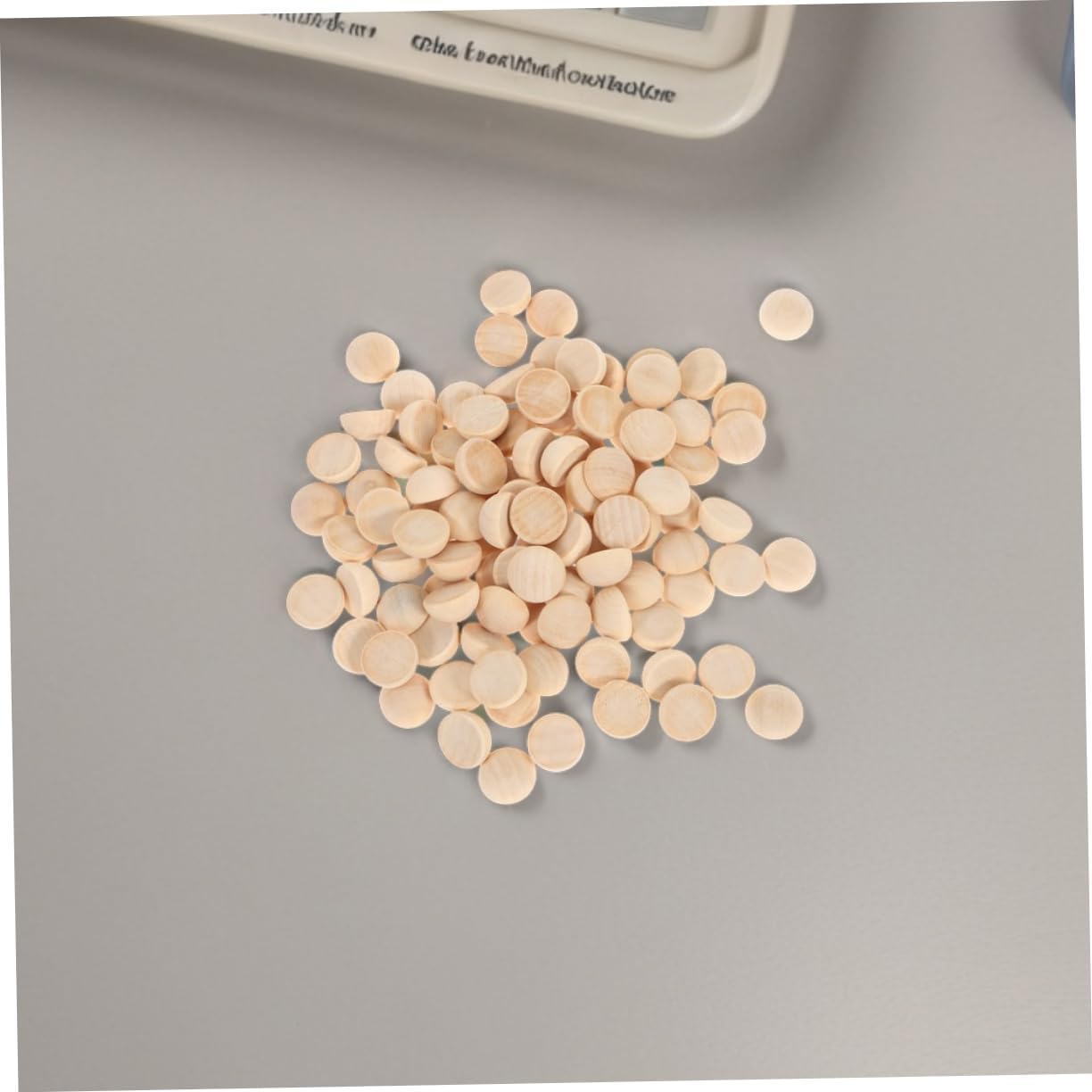 GALPADA 100pcs Half Wooden Beads Unfinished Decorative Craft for Jewelry Making Smooth Natural Wood Half Round Beads for Art Projects and Creative Crafts