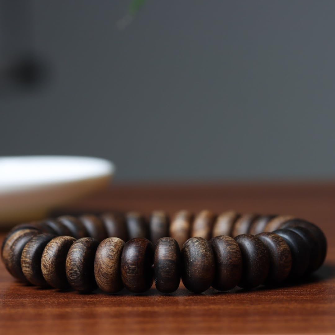 Brunei Agarwood Flat-Bead Single-Strand Matured Knot Old-Growth Honey-Knot Prayer Beads, Water-Sinking Grade