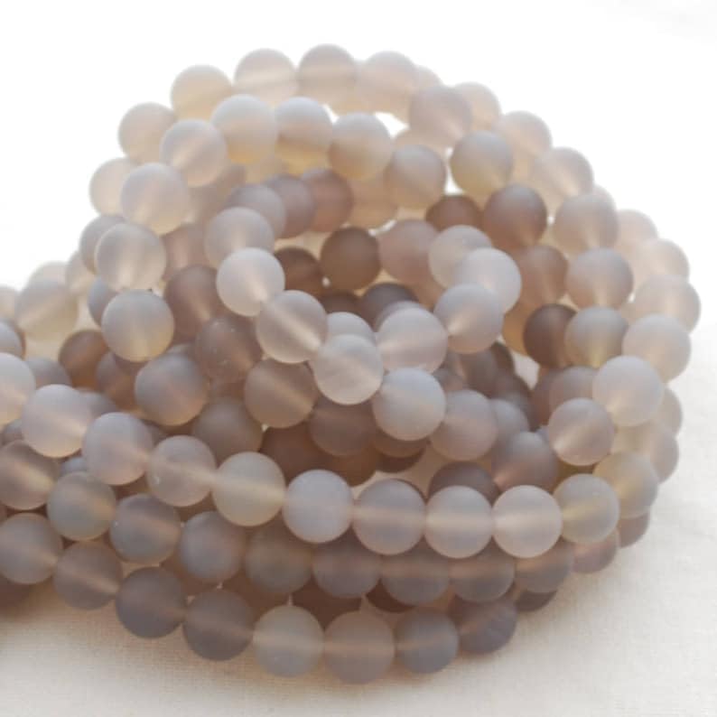 13 inch Strand of Natural gem Gray Agate, 10mm Round Smooth Beads for DIY Jewelry Making. | Beads_03500