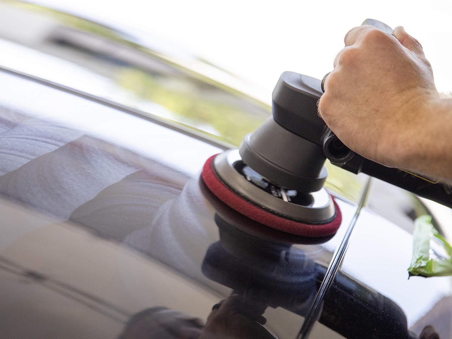 Meguiar's Mirror Glaze M105 Ultra-Cut Compound, Car Rubbing Compound for Removing Scratches and Heavy Swirls While Adding Shine, Safe and Effective on All Glossy Car Paint and Clear Coats, 1 Gallon