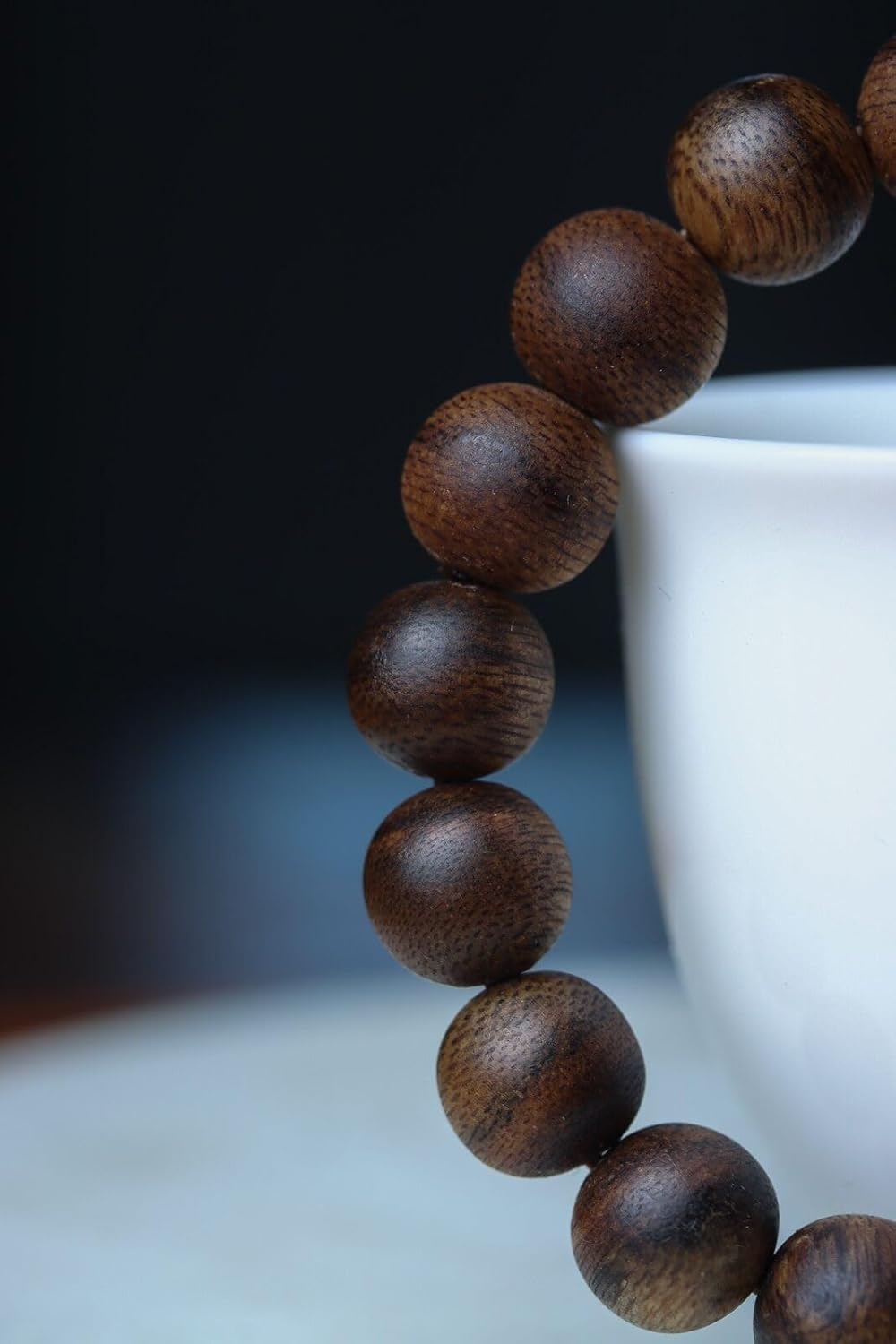 Agarwood 10mm Hainan White Chess Agarwood Flower Bead Strand Buddha Bead Submerged Grade