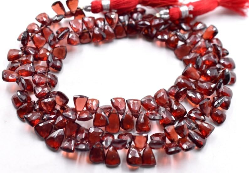 9 inch Strand of Natural Garnet 5x7-6x9mm Trillion Faceted briolette Beads for DIY Jewelry Making. |BRIO_03346