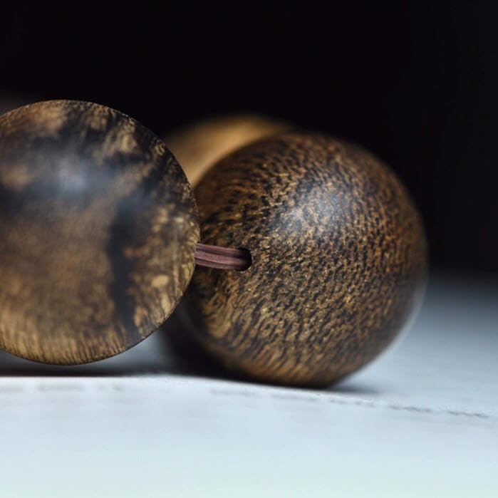 Natural Daraqian Qinan Agarwood, Water-Sinking Grade 16mm, Full-Patterned, Oil-Rich, Explosive-Quality, Hand Beads, Old Material
