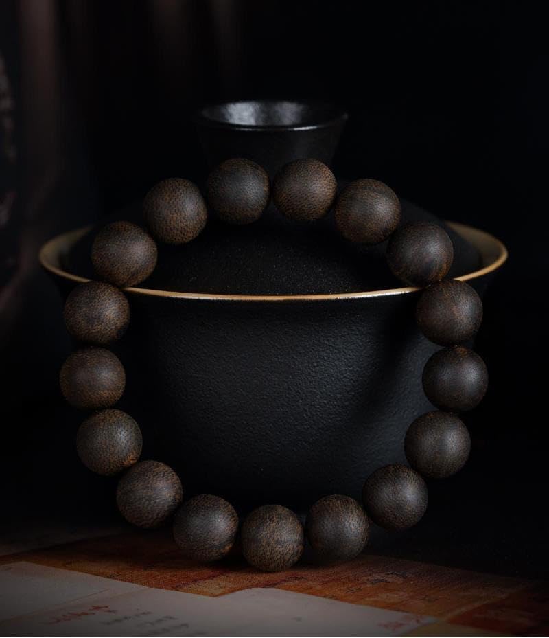 Vietnamese Nha Trang White Agarwood Beads with Clear Sweet Fragrance, 12mm x 17 Beads, Wooden Collectible Bracelet