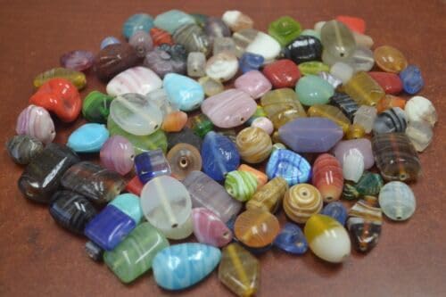 300+ PCS Assorted Mix Bulk Random Glass Beading Beads 3 LBS #BD-830 Fast Free Supply