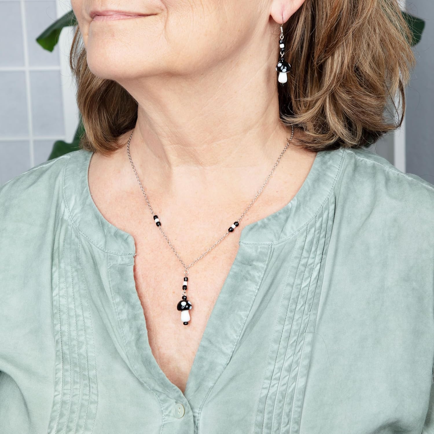 Bead Landing Black & White Glass Mushroom Beads - (17mm x 12mm) for Jewelry Making - Perfect for Necklaces, Bracelets, and Earrings, 12 Pack