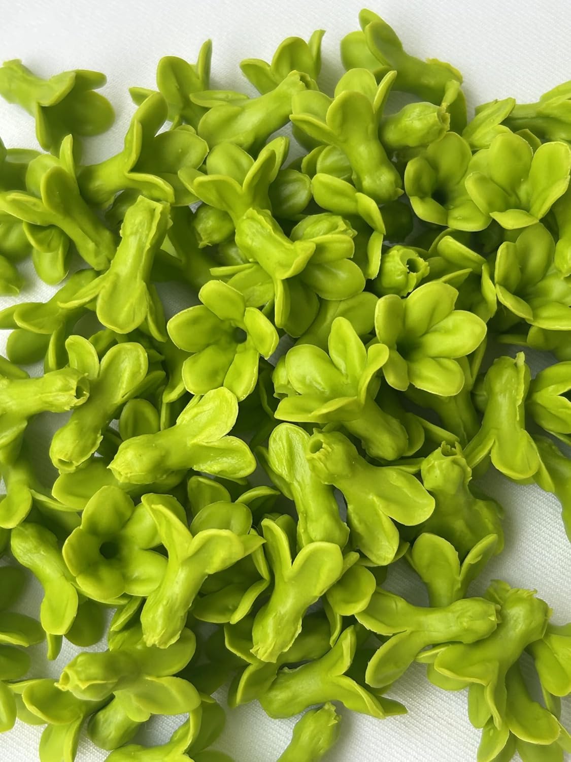 100 PCS Green Pakalana (Cowslip Creeper) Clay Beads (02) for Jewelry Making DIY Craft Supplies