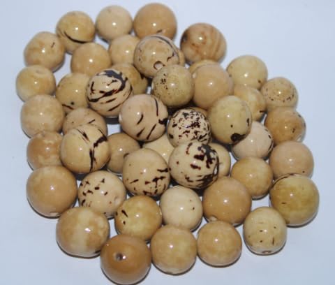 Bombona Beads. 100 Bombona Balls Beige Color. Size: 2.5 cm. Approx. Top Drilled. Natural, Vegan Beads. Jewelry Making Supplies
