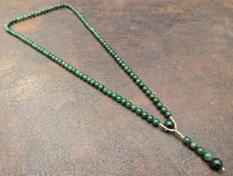 Natural Canadian Jade 7.5-8mm 108 Mala Beads, Spiritual, Meditation Beads, Reiki, Japa Mala, Buddhist Prayer Beads, Yoga Bracelet, healing beads LKMALA-RRGU-151, 34 inch, green