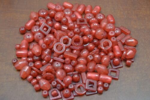 400+ PCS ASSORT RED Resin Plastic Beading Beads 1/2