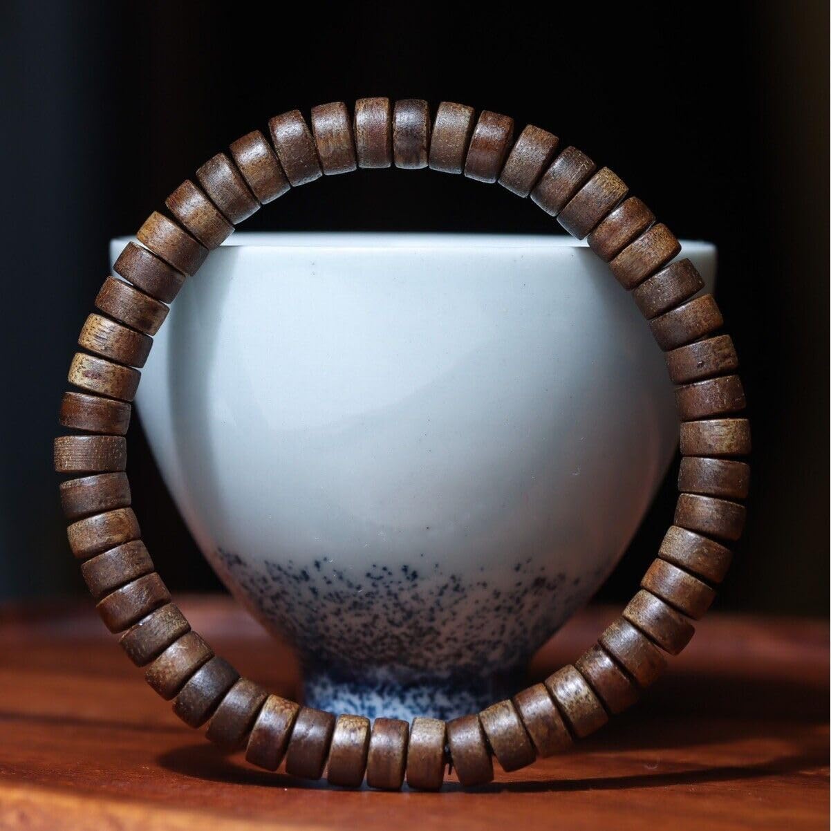 Agarwood Nha Trang White Chess Agarwood Skewer 4 * 7mm Buddha Bead Rosary Bead Submerged