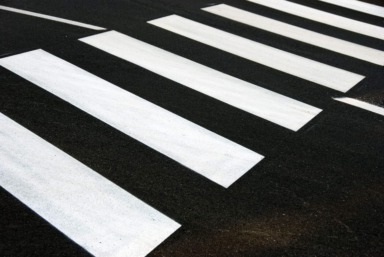 Reflective Glass Beads (50 LB Bag) For Traffic Paint, Road Marking, Curb Paint, Pavement Striping, Parking Lots, Crosswalks, Driveways, Airports, Traffic Signs, Painting, Arts & Crafts (50 Lb Bag)