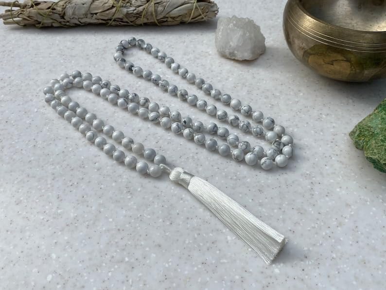 Natural Howlite 6mm 108 Mala Beads, Spiritual, Meditation Beads, Reiki, Japa Mala, Buddhist Prayer Beads, Yoga Bracelet, healing beads LKMALA-RRGU-2028