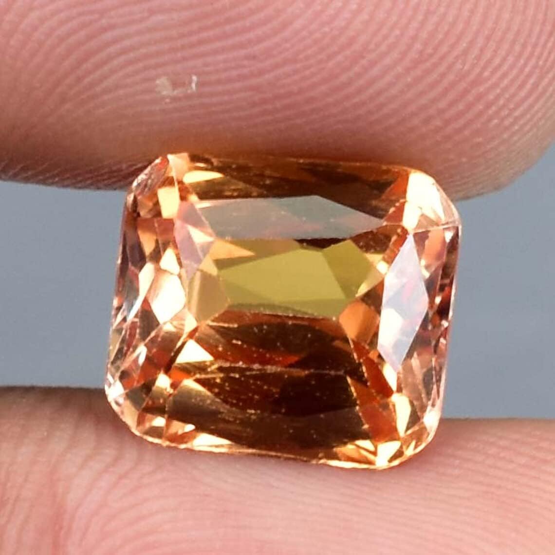 AAA+ Flawless Bi-Colour Ceylon Padparadscha Sapphire (GIT) Certified Loose Scissor Cut Sapphire Gemstone 6.95 Ct