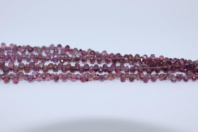 Rare Pink Spinel Faceted Drops Shape Beads 2 * 4mm Teardrops Beads Dark Pink Spinel Drops Shape Beads