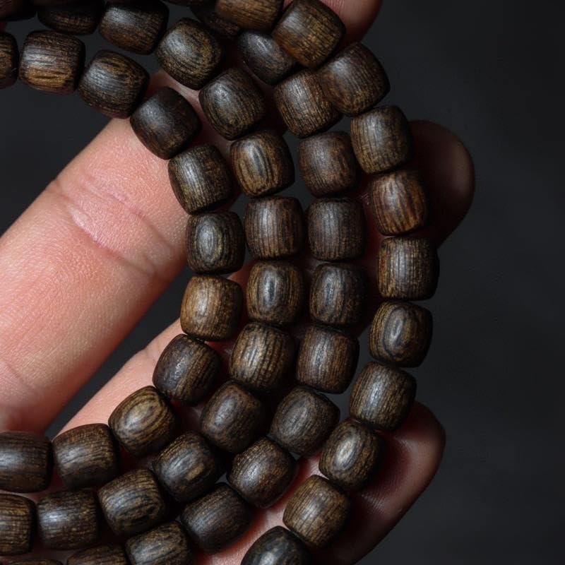 Hainan Soft-Fiber Black Agarwood 8mm*108 Beads Barrel-Shaped Old Wood Dominant Aroma with Bold, Outward-Projecting Scent Distinctive Grain Pattern