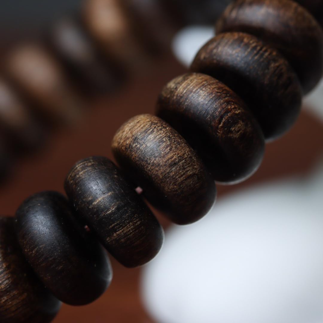 Brunei Agarwood Flat-Bead Single-Strand Matured Knot Old-Growth Honey-Knot Prayer Beads, Water-Sinking Grade