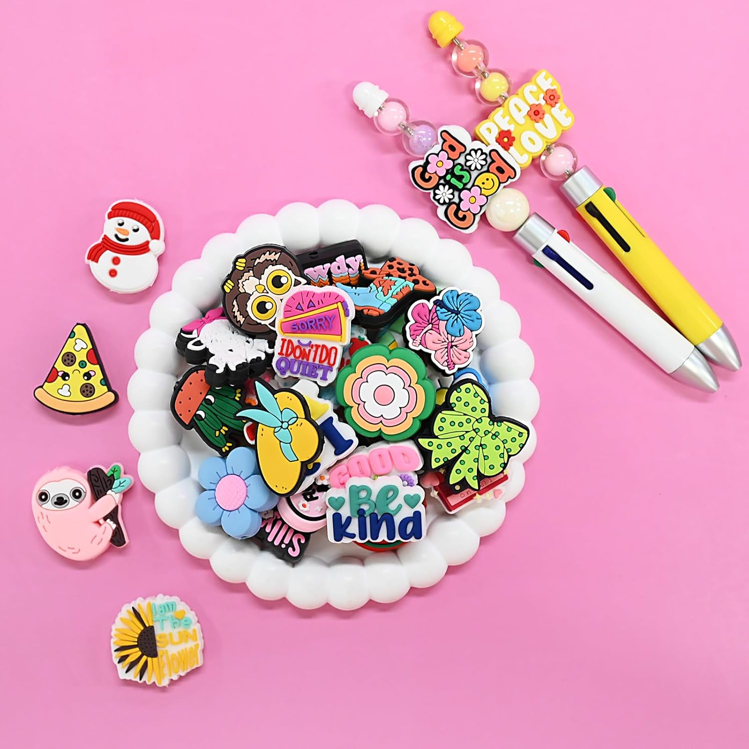 500Pcs Silicone Focal Beads Bulk, Different Random Mix Collections Teacher Character Animal Cartoon Focal Beads for Pens Keychains DIY Jewelry Making