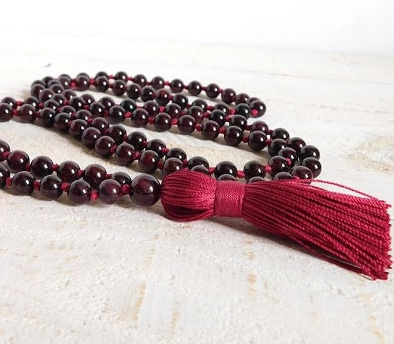 Natural Garnet 8mm 108 Mala Beads, Spiritual, Meditation Beads, Reiki, Japa Mala, Buddhist Prayer Beads, Yoga Bracelet, healing beads LKMALA-RRGU-1055