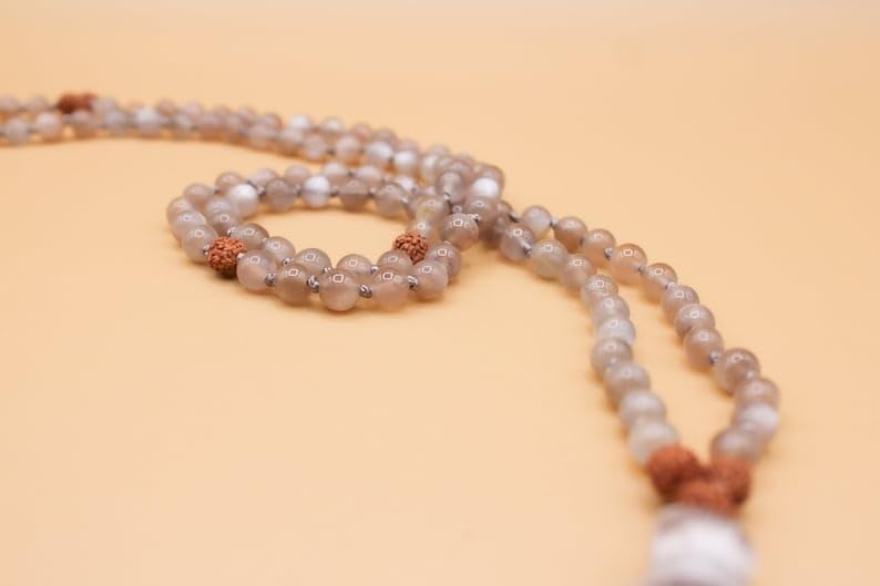 Natural gray Moonstone, rudraksh 8mm 108 Mala Beads, Spiritual, Meditation Beads, Reiki, Japa Mala, Buddhist Prayer Beads, Yoga Bracelet, healing beads LKMALA-RRGU-3765